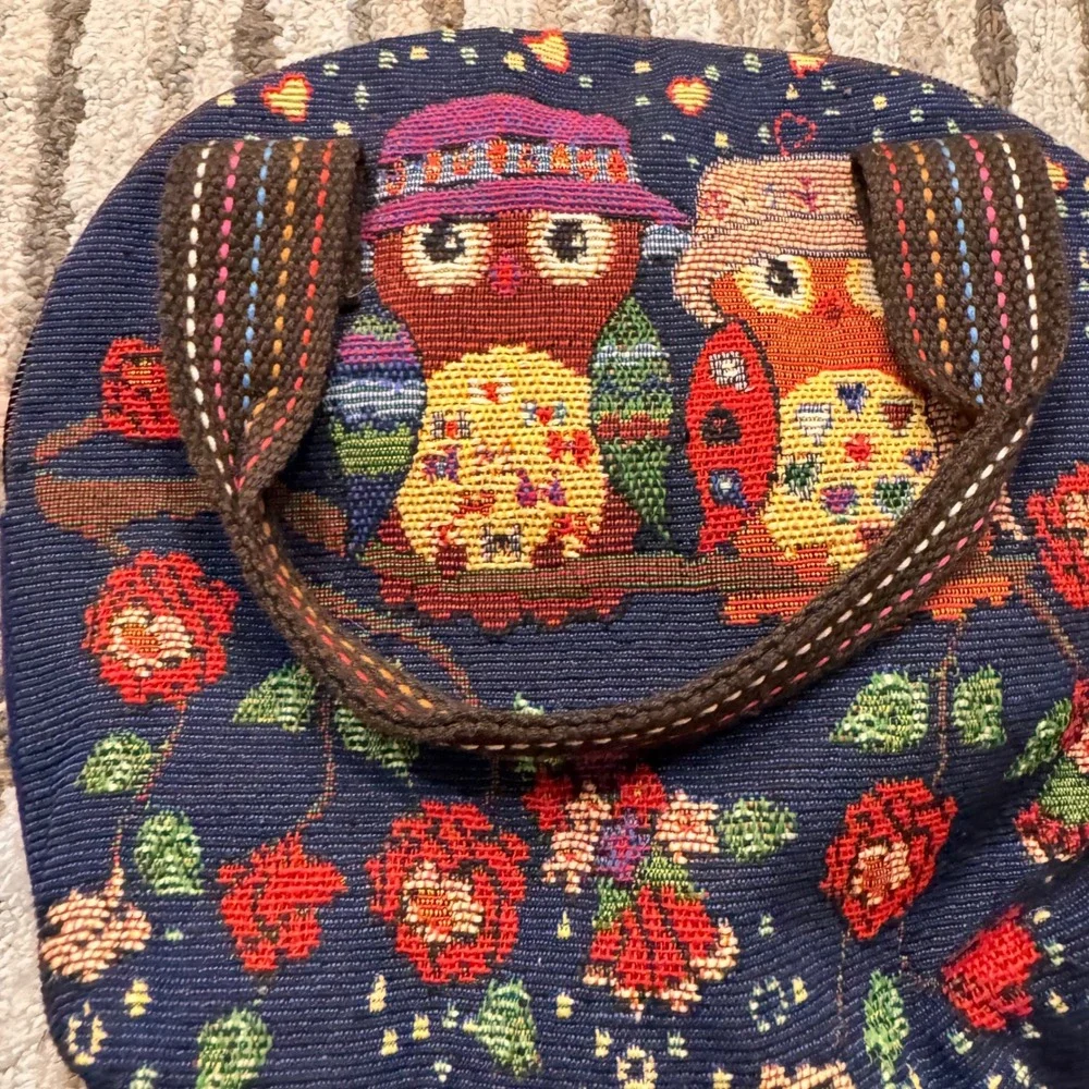 VTG Whimsical‎ Blue Owl Floral Tapestry Round Lined Small Zip Purse Handbag